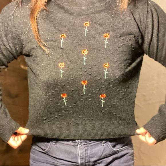 Daisy Street Black Embroidered Vintage Pullover - Picture 9 of 12